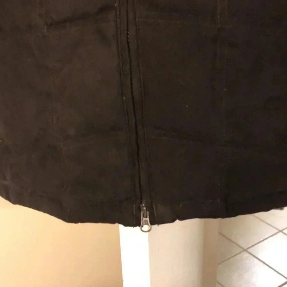 L.L. Bean goose down coat - Picture 2 of 8